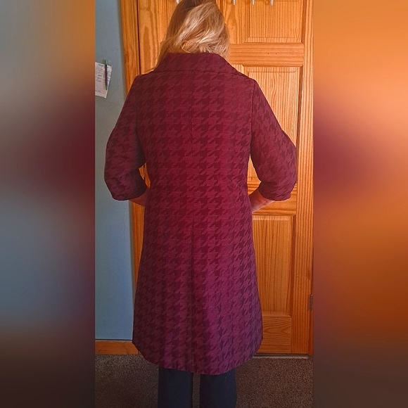 Axcess Burgundy Houndstooth Long Coat sz 12 NWOT - Picture 6 of 6